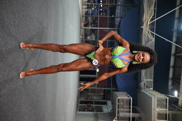 FOTO Cro Brazilka prošetala u bikiniju i postala fitness kraljica