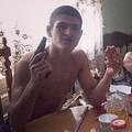 Khabibov šampionski doručak: Malo kruha, salame i  - pištolj!