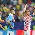 FOTO EMOTIVNI MODRI&Cacute; Evo kako je kapetan slavio ulazak u 2. krug: 'Vjerujemo u nas...'