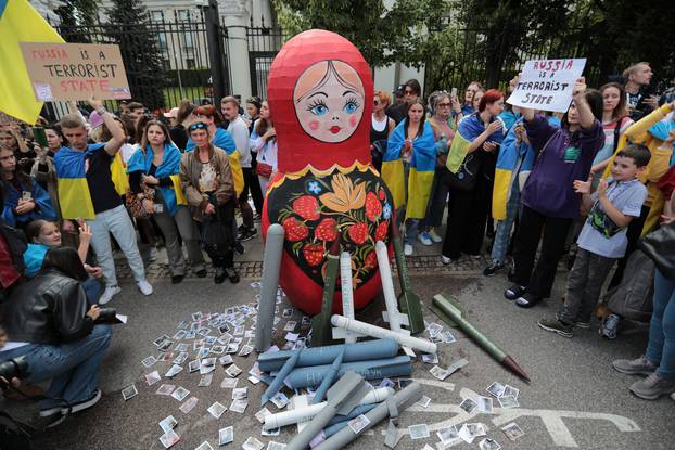 Anti-Russian demonstration outside Russian embassy in Warsaw