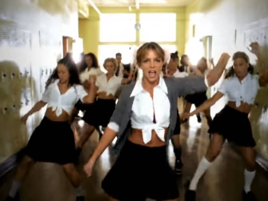 Britney nekada brijala glavu, a sada traži psihijatrijsku pomoć