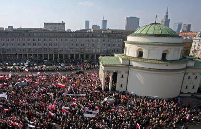 Poljaci u Varšavi marširali protiv pobačaja