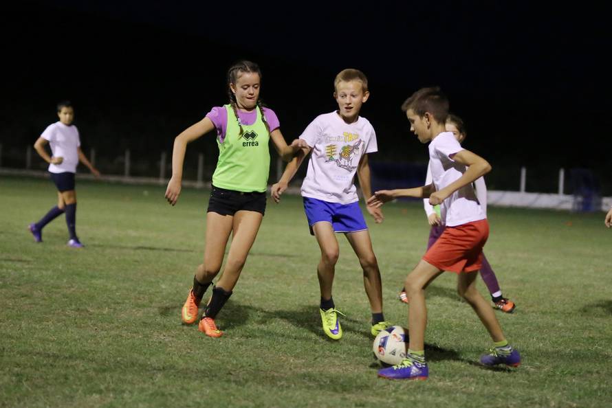 Za Guinnessa: U Vrčevu igra  21 nogometaš istog prezimena!