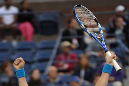 US Open: Clijsters brani naslov protiv Zvonarjeve