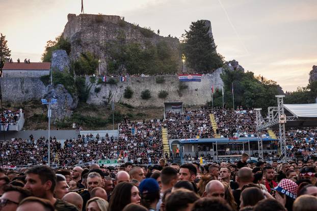 Atmosfera u Imotskom uoči koncerta Marka Perkovića Thomsona