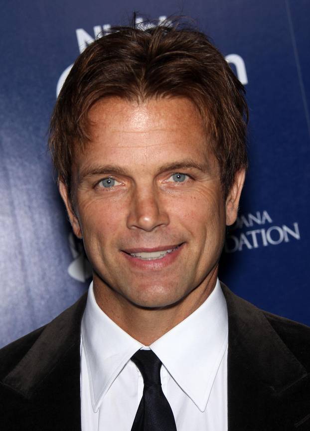 Beverly Hills: Poznati na humanitarnoj ve?eri  Night By The Ocean Gala 