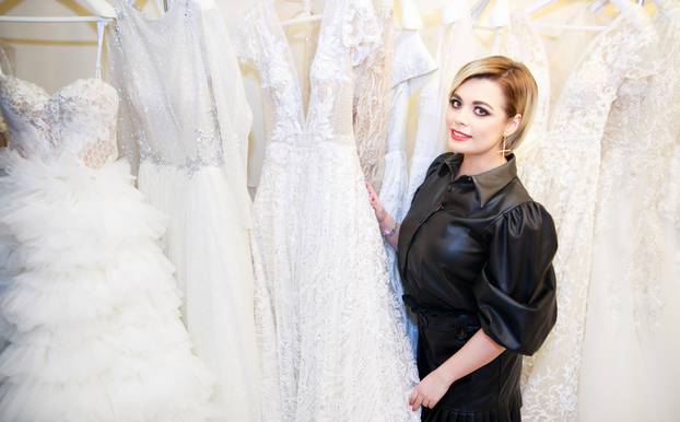 Split: Pjevačica Andrea Šušnjara u vjenčanici