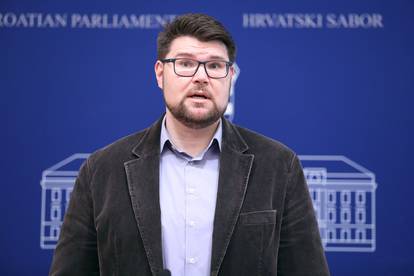 Zagreb:  Peđa Grbin i Ivana Kekin o izmjeni Zakona o kreditnim institucijama 