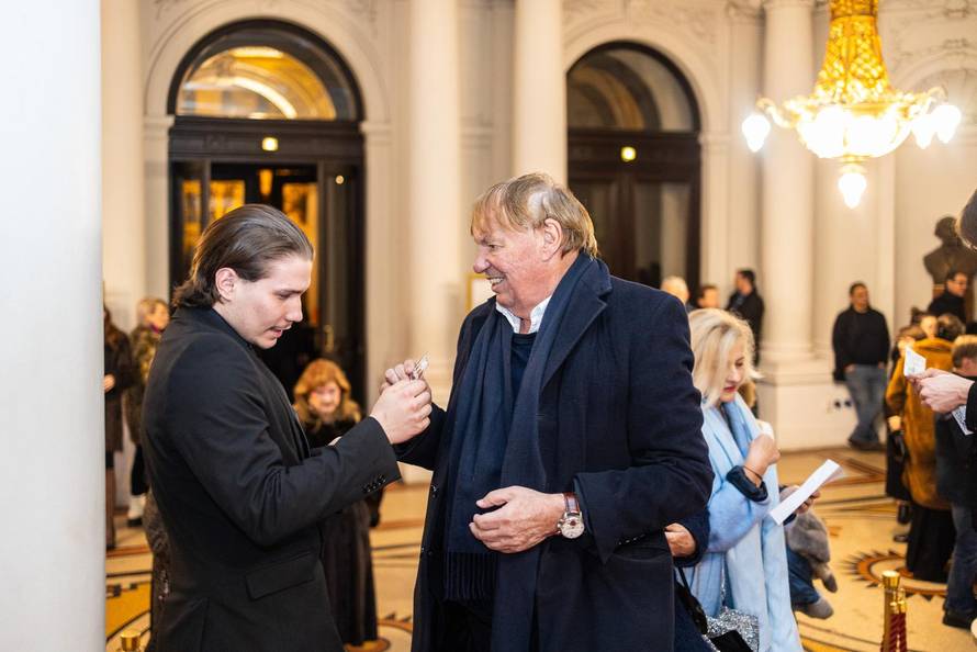 Zagreb: Poznati na premijeri predstave "Trilogija o Agamemnonu 2.0"