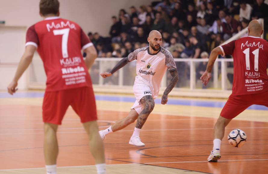 Kaštela: U finalu “4 kafića” Cafe Bar MaMa i B Cool brewery pub