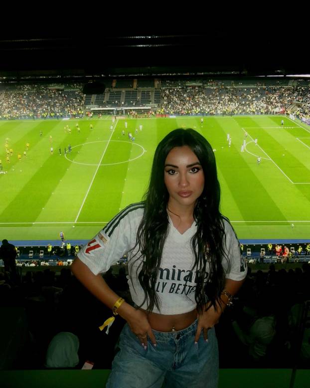 FOTO Tko je djevojka mlade Realove zvijezde? Selenia se bavi modelingom i slika u dresu