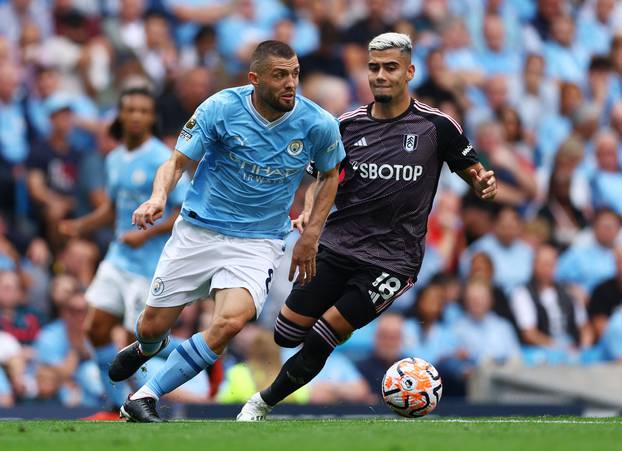 Premier League - Manchester City v Fulham