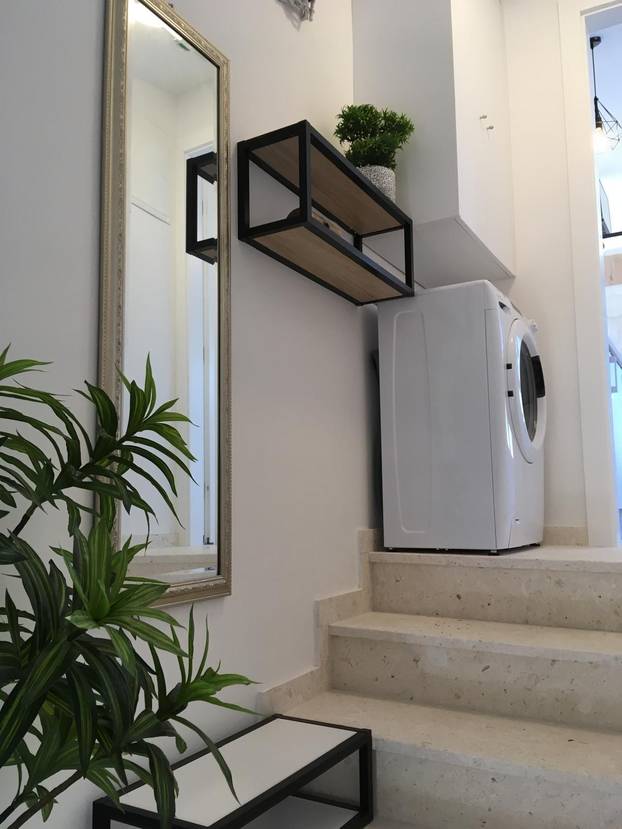 FOTO Na Vir dolaze kako bi se slikali s neobičnom kućom: Skriva apartman od tek 26 m2