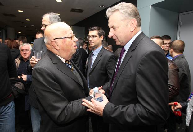 ARHIVA - Prije to?no 10 godina Kolinda Grabar-Kitarovi? pobijedila je u drugom krugu predsjedni?kih izbora