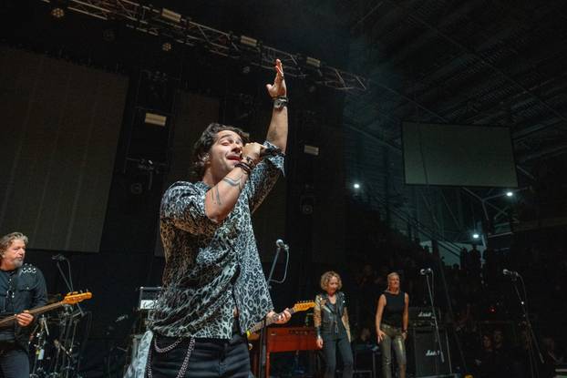 Parni valjak nastupio na 13. Hrvatskoj noći u Frankfurtu