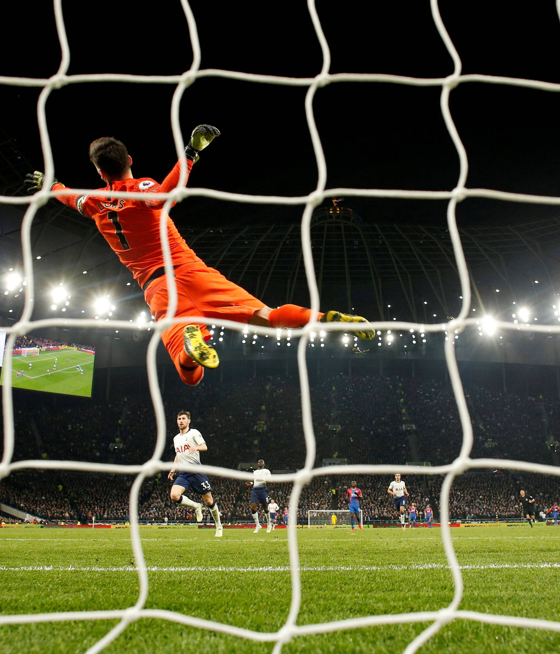 Premier League - Tottenham Hotspur v Crystal Palace