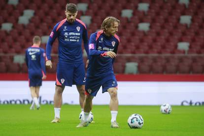 FOTO Dalić se na posljednjem treningu zadržao u razgovoru s dvojicom reprezentativaca...