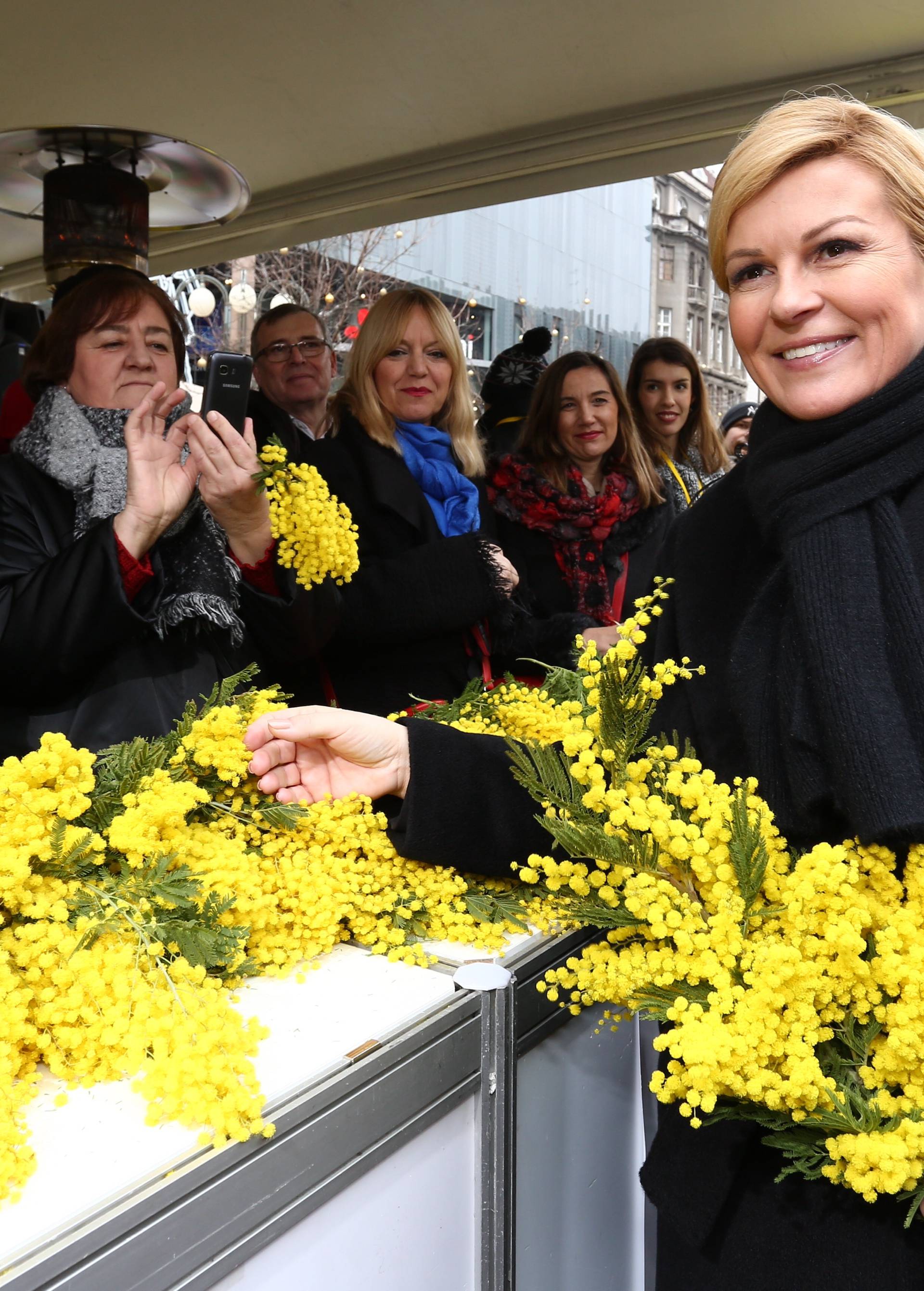 Kolinda: 'Bila bi katastrofa za Sisak da se zatvori Rafinerija'