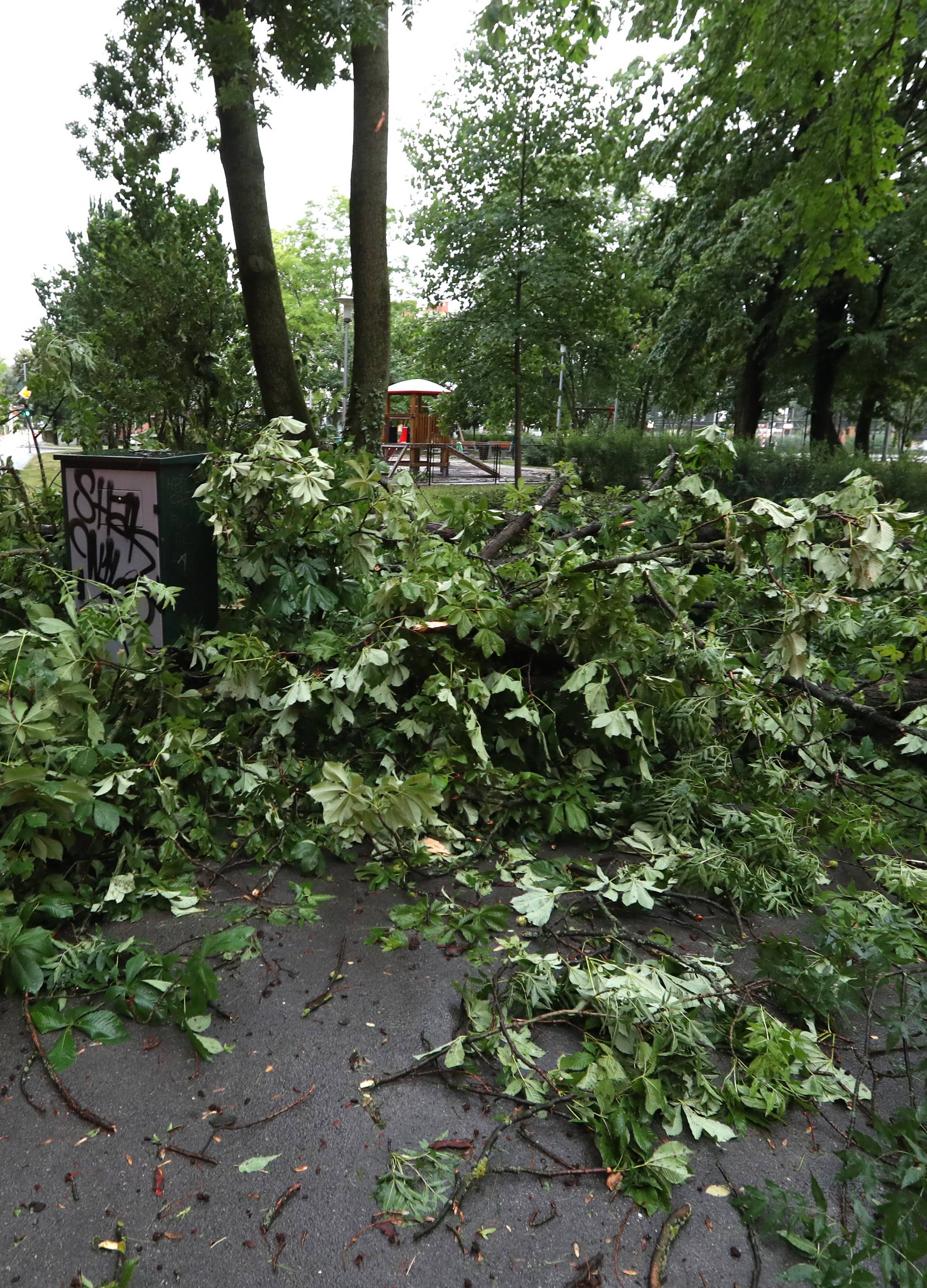 Nevrijeme poharalo Zagreb: "Nosilo je sve pred sobom!"