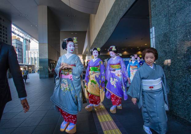  Geishas or  maikos in Kyoto