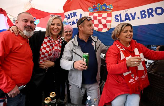 Prag:  Beckett irish  pub, gdje se hrvatski navijaci okupljaju prije utakmice