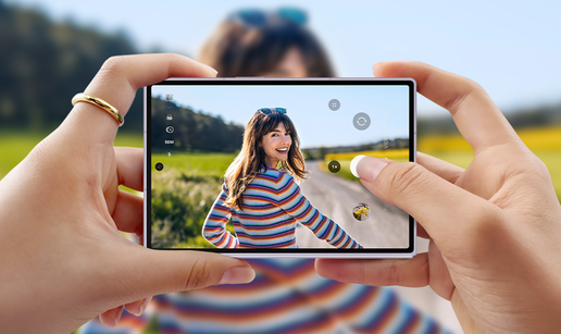 Samsung &cacute;e proizvesti jo&scaron; milijun 'malih' Foldova 8