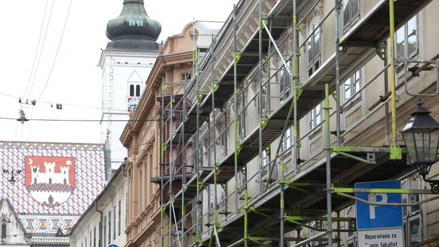 Zagreb: Skele, ograde i građevinski materijal na svakom koraku Gornjeg grada