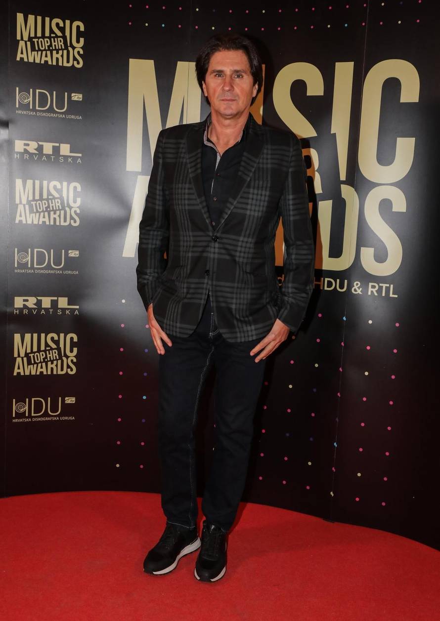 Leo: 'Ne znam zašto Čola šuti, neka kaže da on nije moj tata'