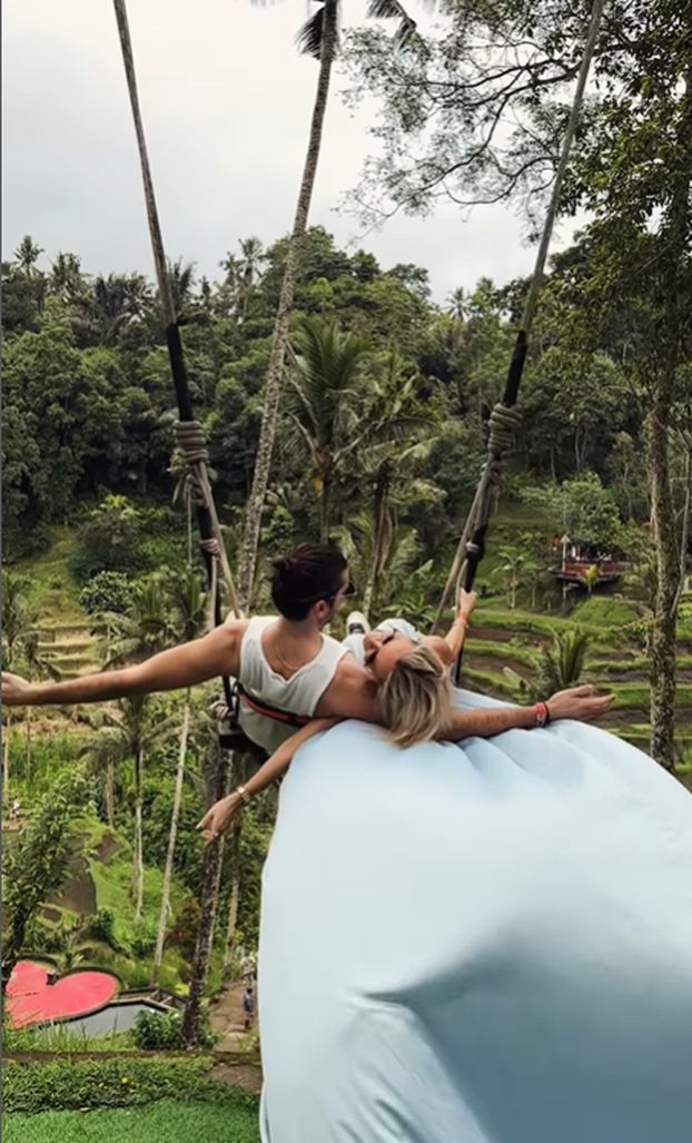FOTO Nema straha: Maja se u čvrstom Šiminom zagrljaju otisnula o tlo i poletjela