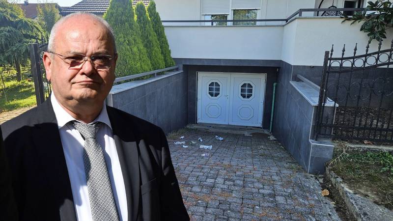 Dvorišče župana Slavonskega Broda zasuto z odpadki