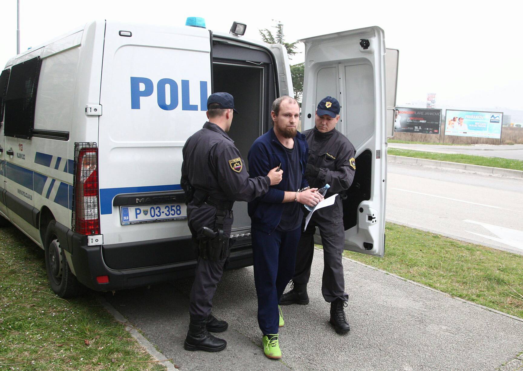 Užas u Sloveniji: Baki i bratu odrubio glave i spalio ih u peći