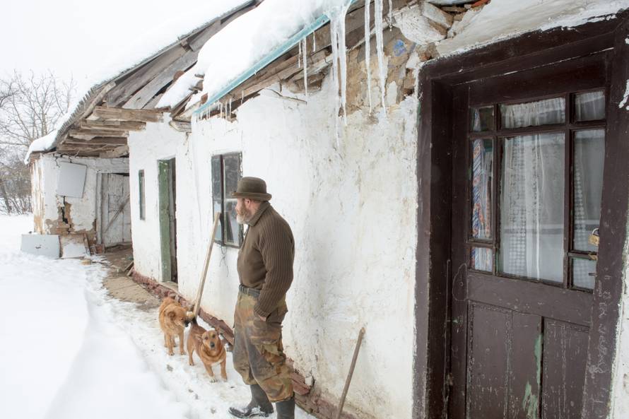 Hrvati velikog srca: Baki grade kuću, dječaka šalju na liječenje