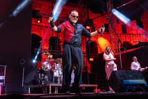 Koncert Tonija Cetinskog u pulskoj Areni