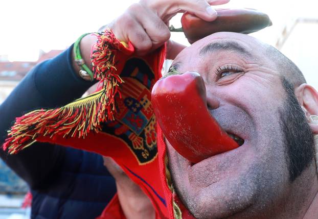 Zagreb: Å panjolski navijaÄi spremni za veÄeraÅ¡nje "ludilo" na stadionu u Maksimiru