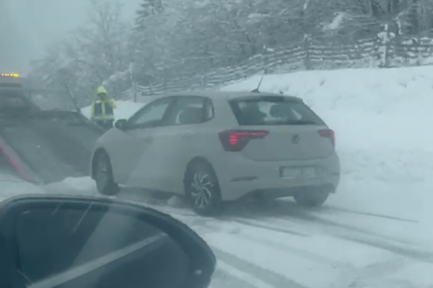 Problemi na autocesti