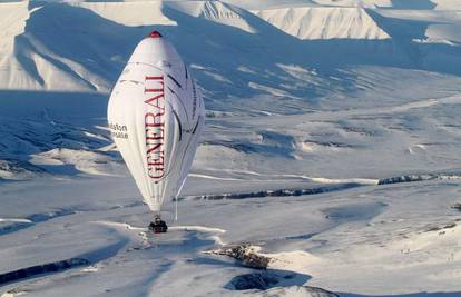 Francuz balonom krenuo na let iznad Sjevernog pola