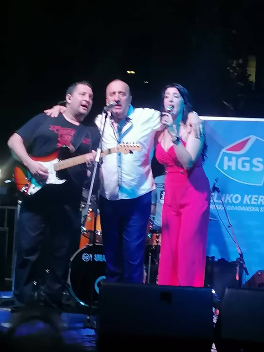 Grdović i Kerum uskladili nakit: Možeš me grliti, nema Brankice