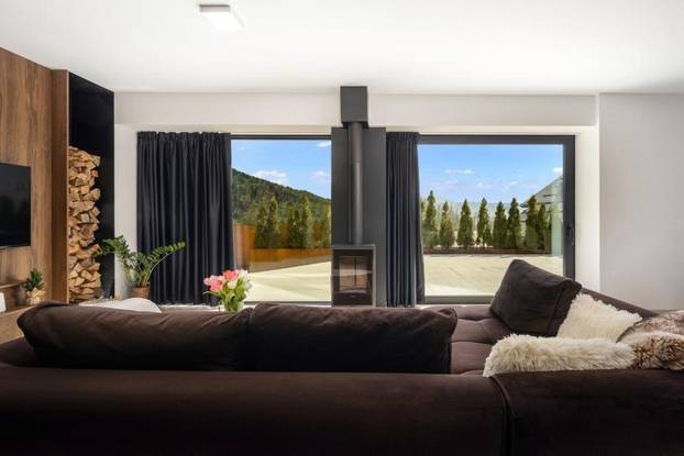 FOTO Luksuz u Gorskom kotaru: Planinska kuća koja mami na bijeg u svim godišnjim dobima