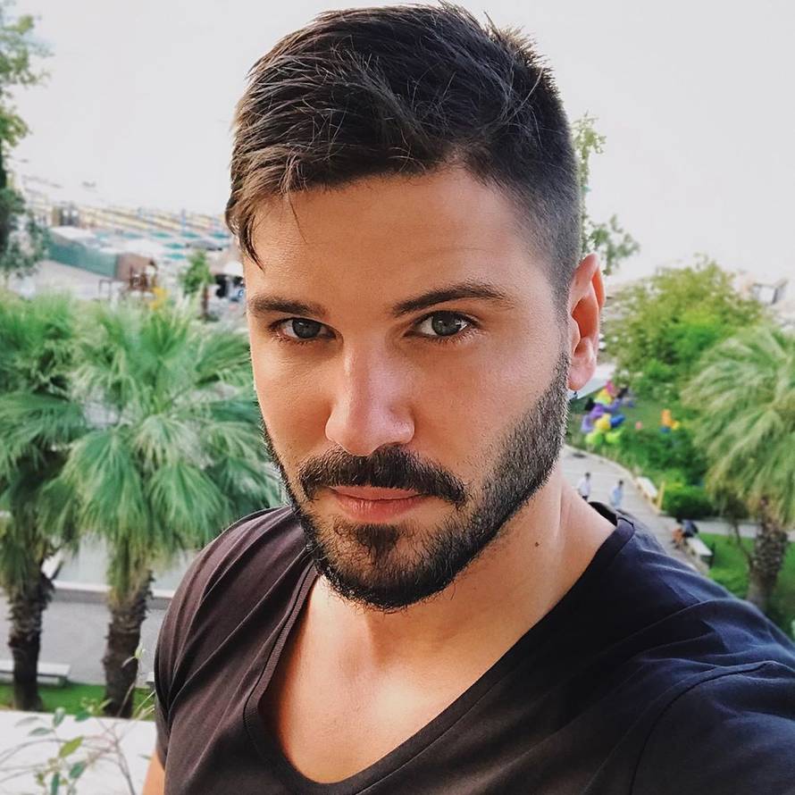 Mami uzdahe u 'Crnom biseru', a 'upecao' je 10 godina mlađu