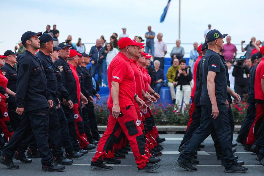 Zagreb: Generalna proba svečanog vojnog mimohoda