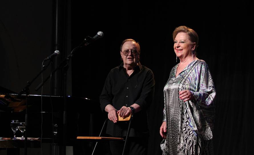 Sedma obljetnica smrti hrvatskog kantautora Arsena Dedi?a