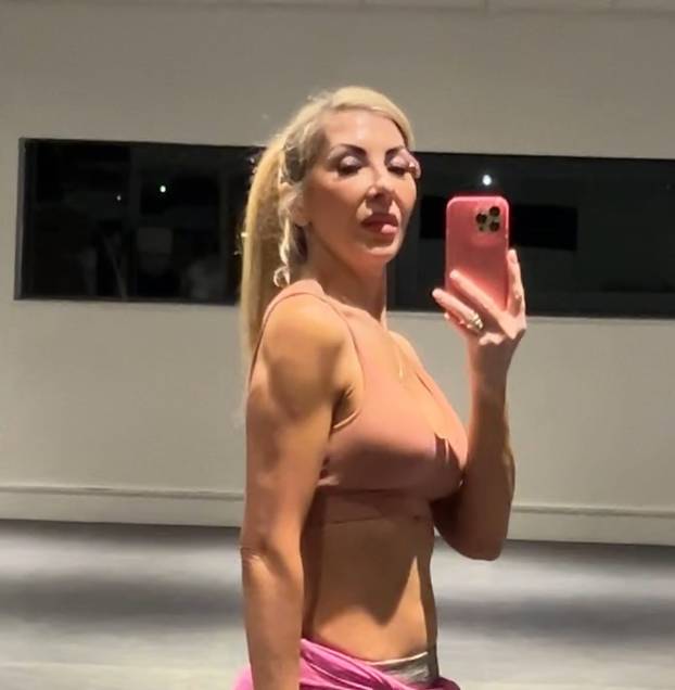 FOTO 'Bila sam muškobanjasta, ali uložila sam u izgled i sada sam savršena poput Barbie!'