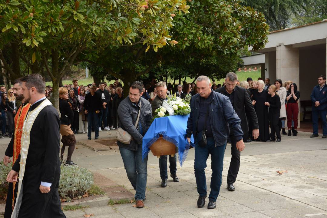 Tuga i suze u Mostaru: 'Bila je draga, svima kao član obitelji'