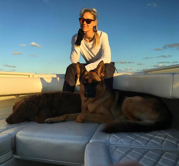 FOTO Bivša tenisačica proslavila 44. rođendan pa je šokantno zatrudnjela! Čeka četvrto dijete