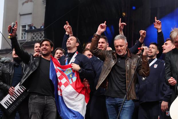 Zagreb: Marko Perković Thompson nastupio na svečanom dočeku hrvatske rukometne reprezentacije