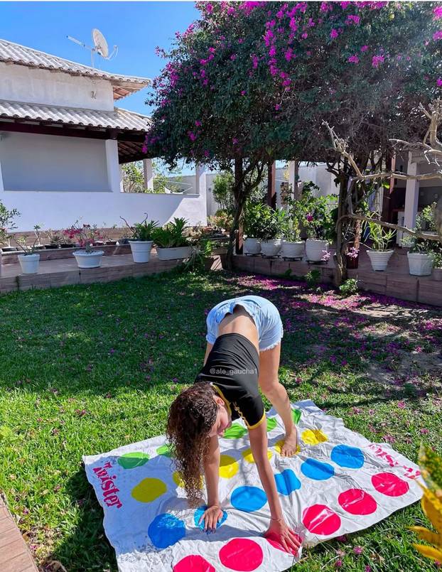 'Odbijena sam na 50 razgovora za posao. Poslodavci ne vide dalje od mog dobrog izgleda'