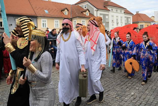 Velika povorka maskiranih grupa na 200. Samoborskom fašniku