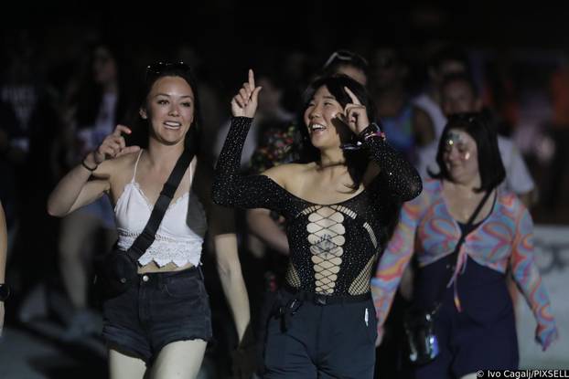 Split: Dolazak partijanera na drugu večer Ultra Europe festivala 2025.