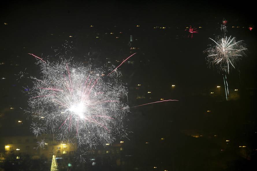 Novogodišnji vatromet iznad Zagreba