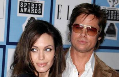 Angelina i Brad Pitt zbog djece će ipak pred oltar?